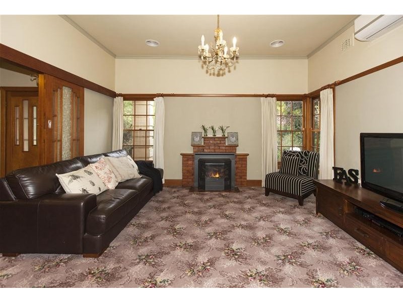 8 Minton Street, Ararat VIC 3377