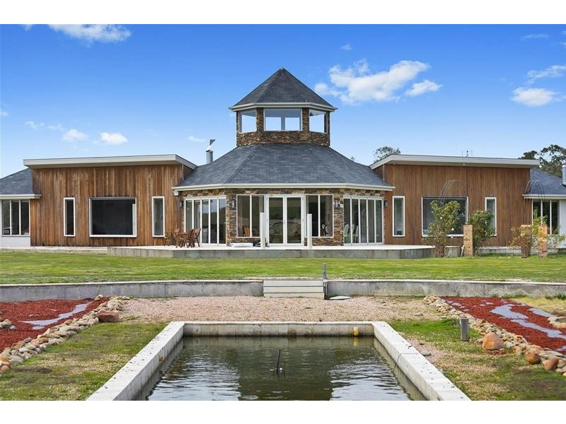 302 Tunnel Road, Halls Gap VIC 3381