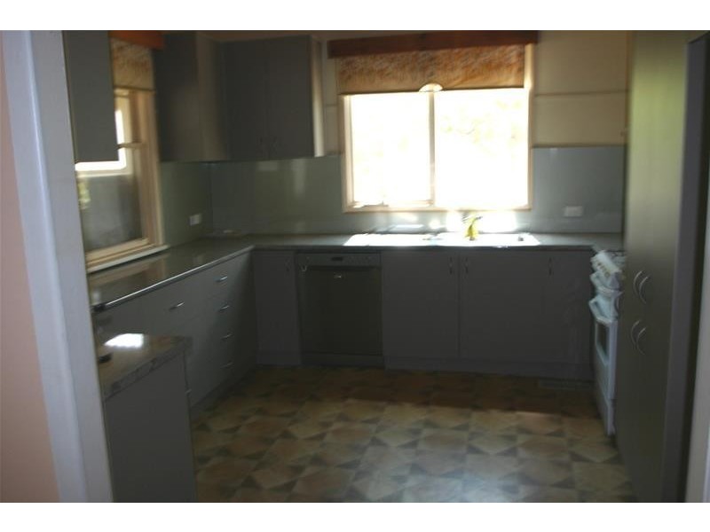 1 BLACKIE Avenue, Ararat VIC 3377