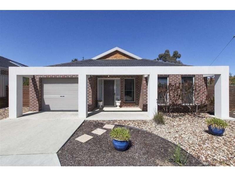 1/4 Beveridge Street, Ararat VIC 3377