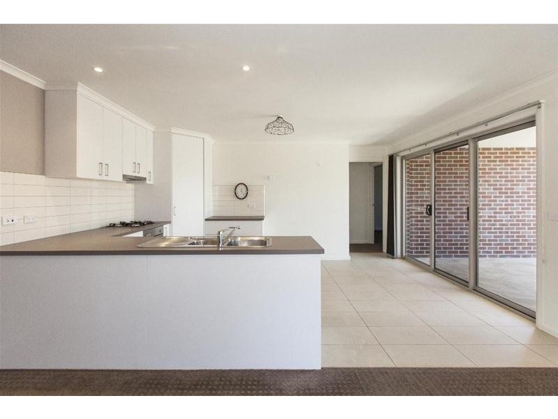 1/4 Beveridge Street, Ararat VIC 3377