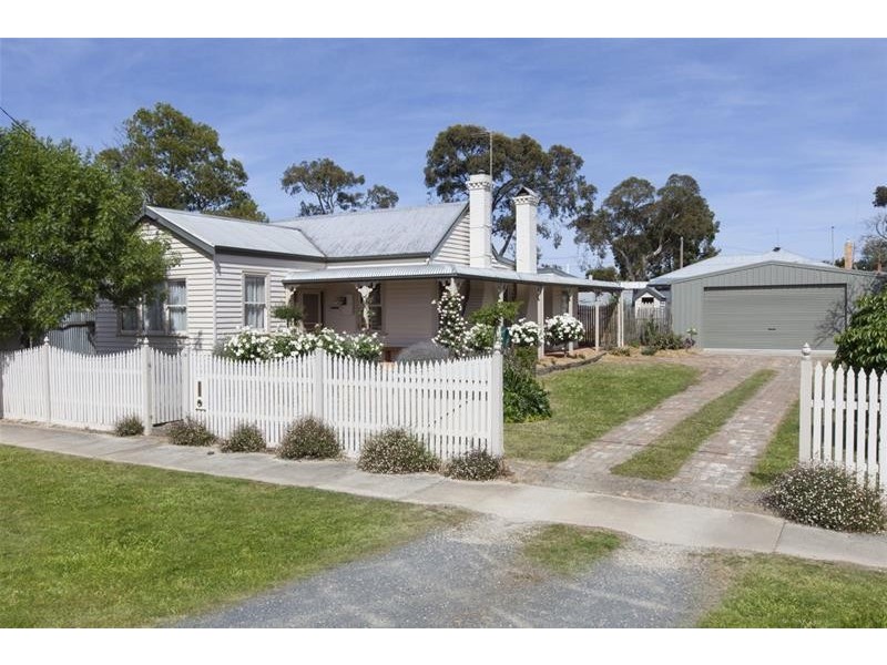 13 Queen Street, Ararat VIC 3377