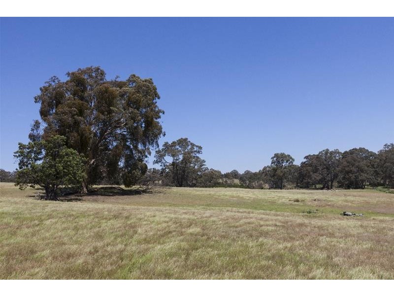 1 Lennox Springs Road, Moyston VIC 3377