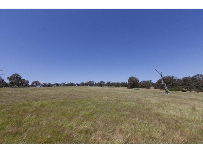 1 Lennox Springs Road, Moyston VIC 3377