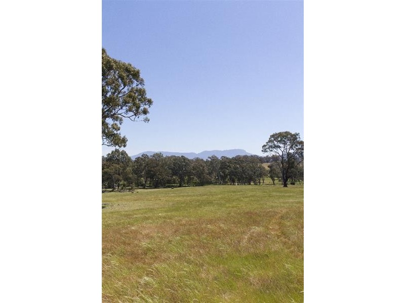 1 Lennox Springs Road, Moyston VIC 3377