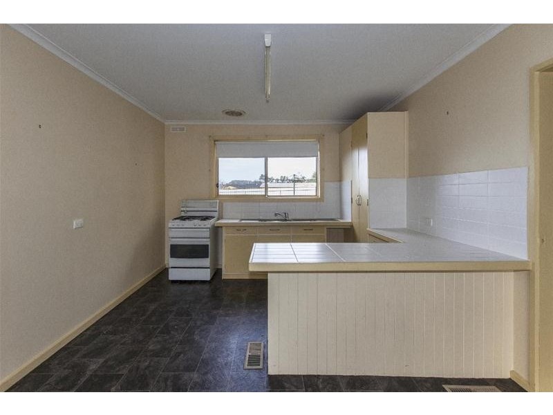 11 Spalding Street, Ararat VIC 3377