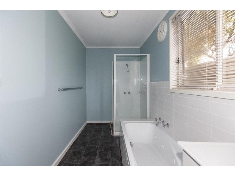 11 Spalding Street, Ararat VIC 3377