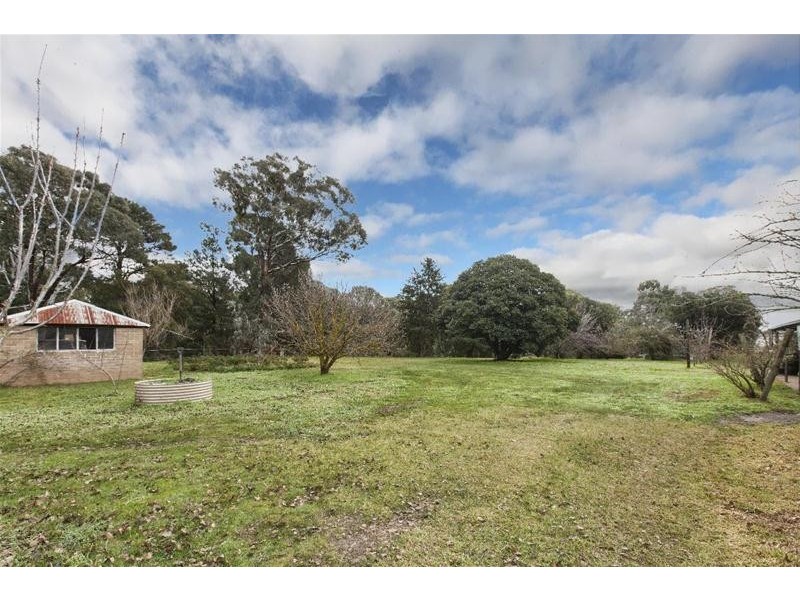 1063 Buangor – Ben Nevis Road, Warrak VIC 3377