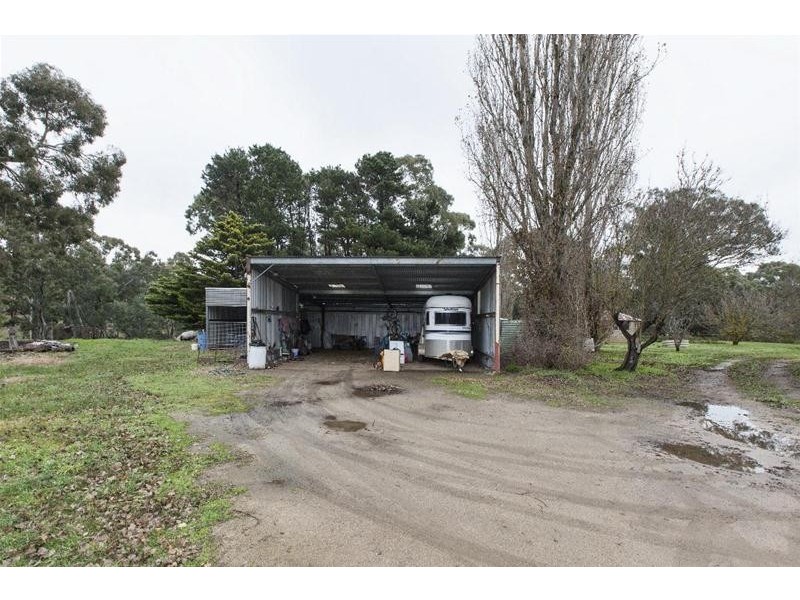 1063 Buangor – Ben Nevis Road, Warrak VIC 3377