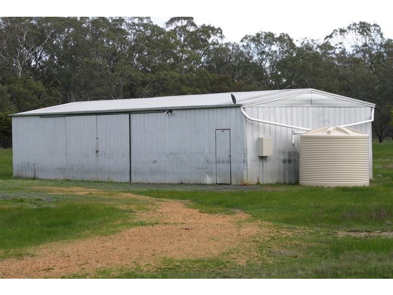 40 Block Road, Moyston VIC 3377