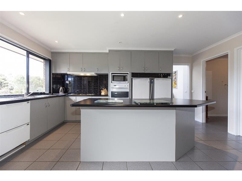 74 TATYOON Road, Ararat VIC 3377