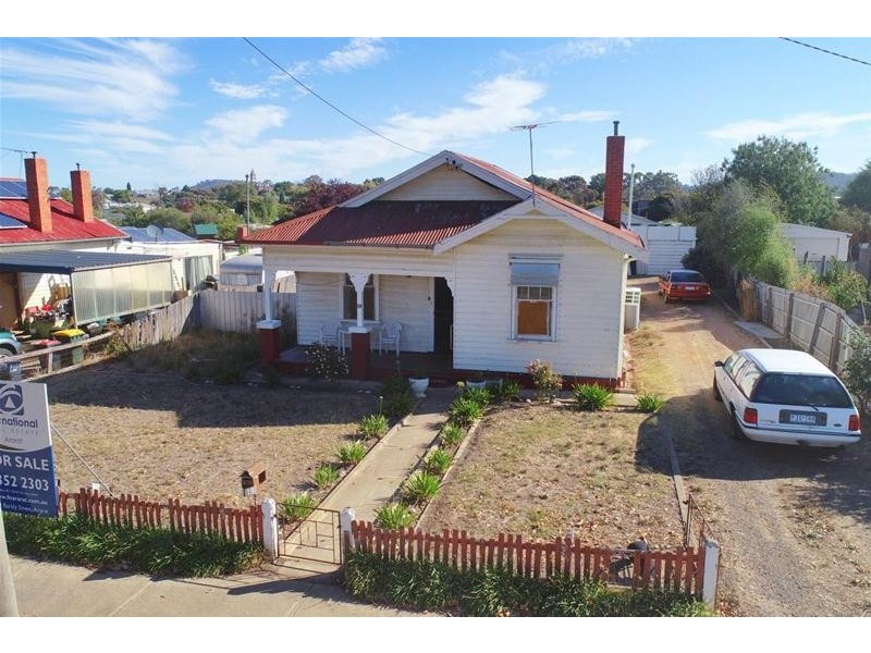 19 Blake Street, Ararat VIC 3377
