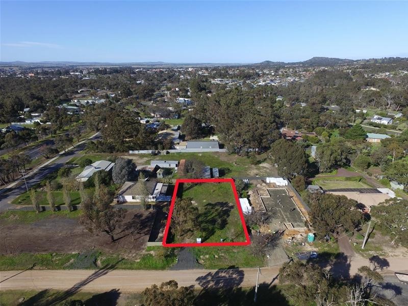 9 Leatherwood Road, Ararat VIC 3377