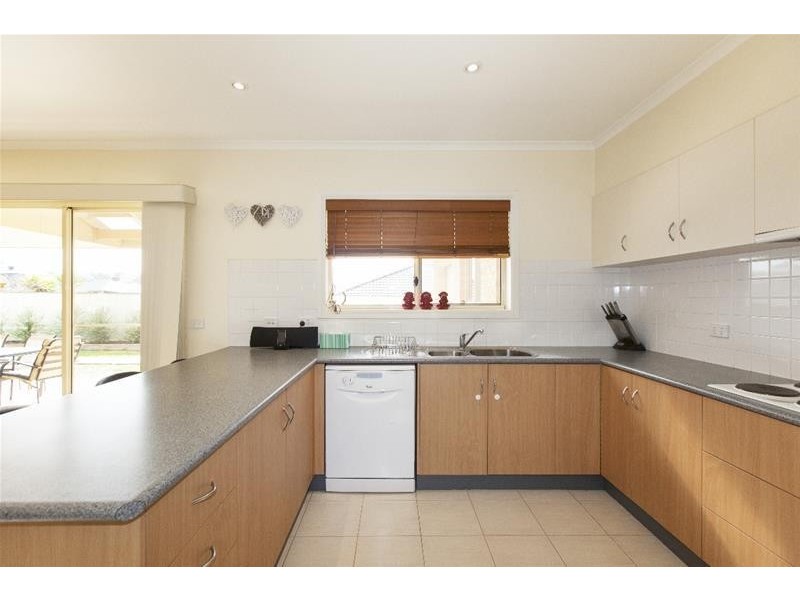 3 LOBELIA Drive, Ararat VIC 3377