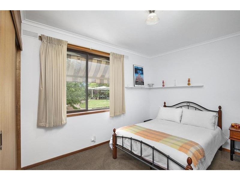 133 Montgomery Street, Lake Bolac VIC 3351