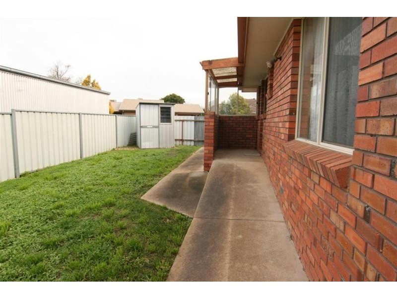 16 TEMPLE Street, Ararat VIC 3377