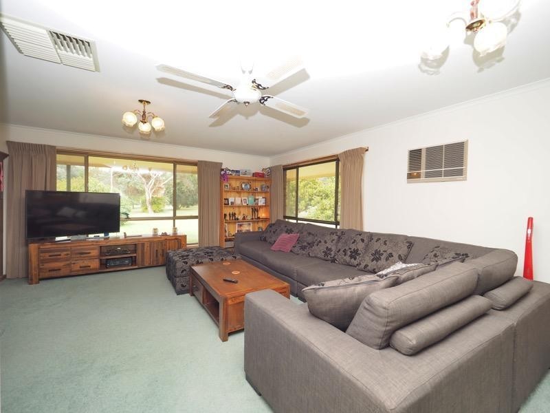 18 Waterhole Road, Pomonal VIC 3381