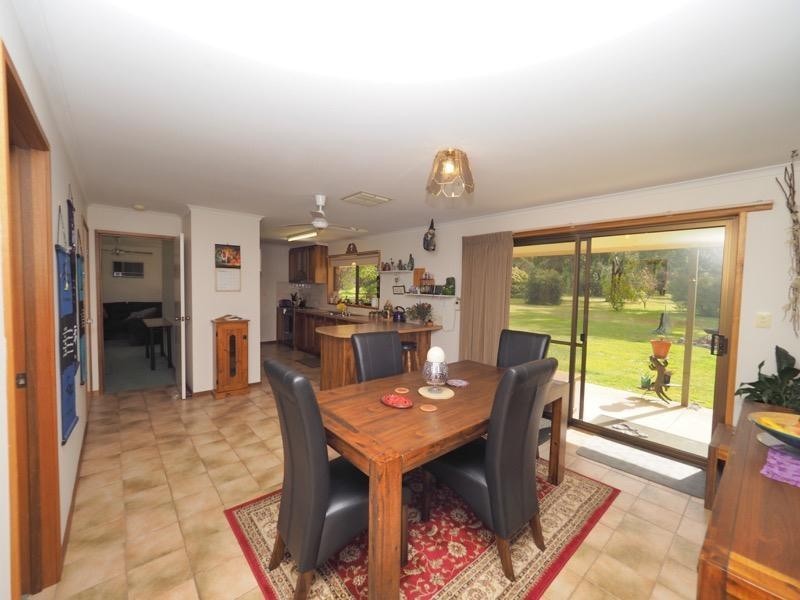 18 Waterhole Road, Pomonal VIC 3381