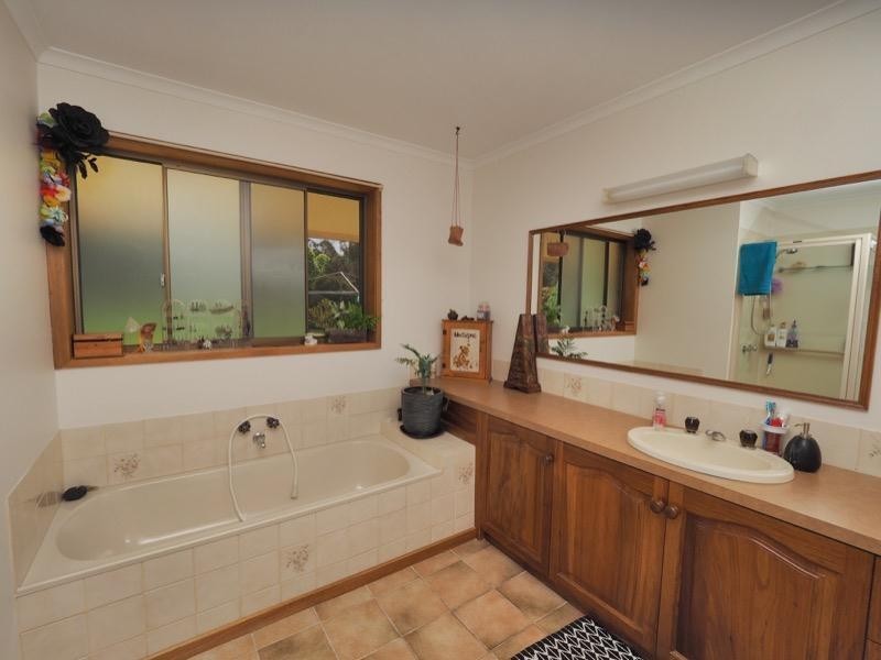 18 Waterhole Road, Pomonal VIC 3381