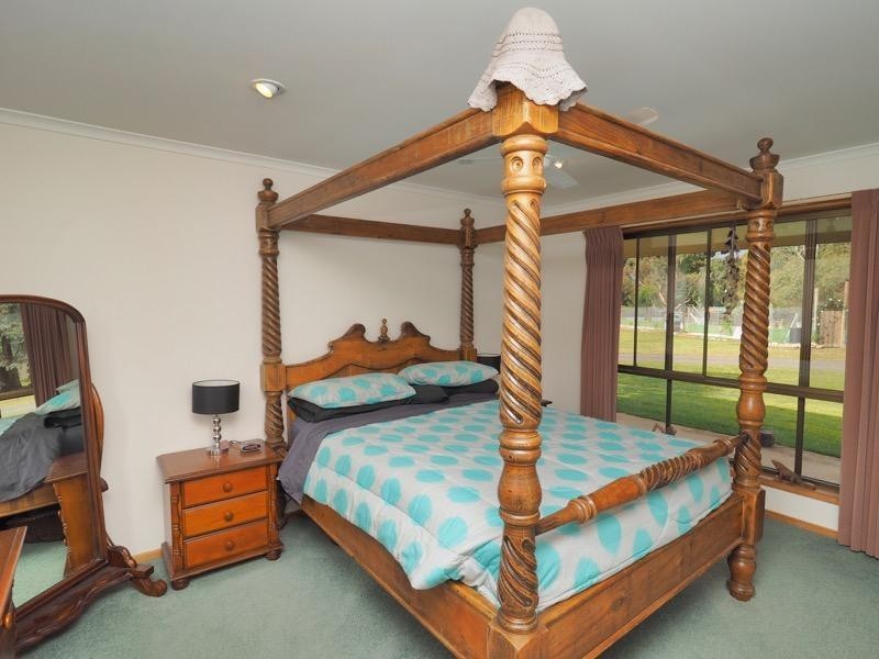 18 Waterhole Road, Pomonal VIC 3381