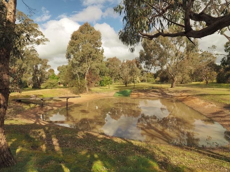 18 Waterhole Road, Pomonal VIC 3381