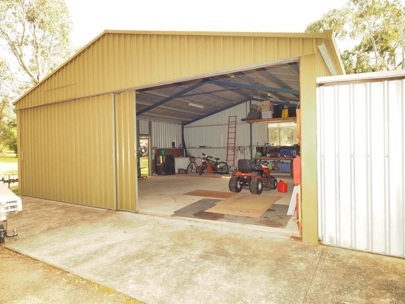 18 Waterhole Road, Pomonal VIC 3381