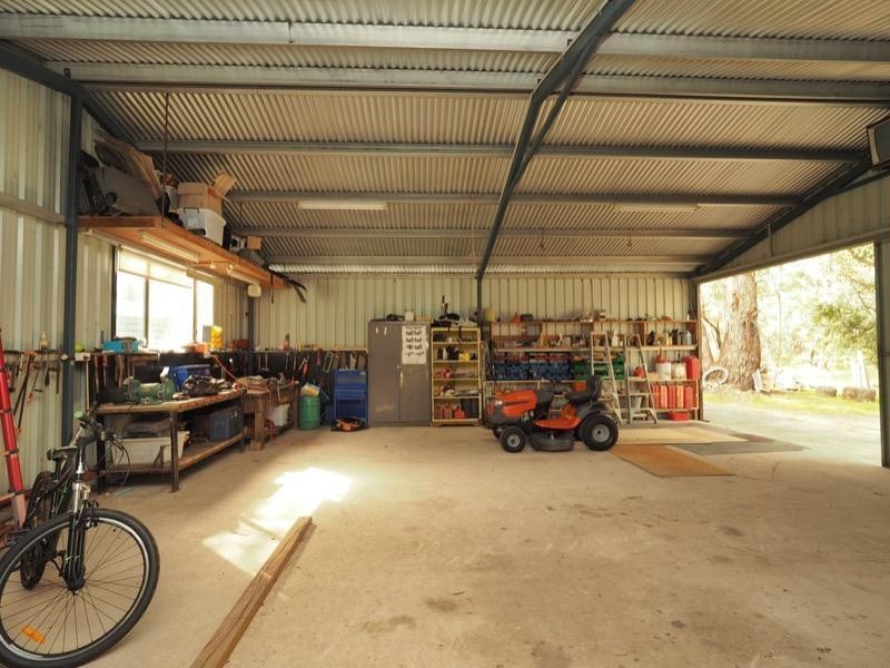 18 Waterhole Road, Pomonal VIC 3381