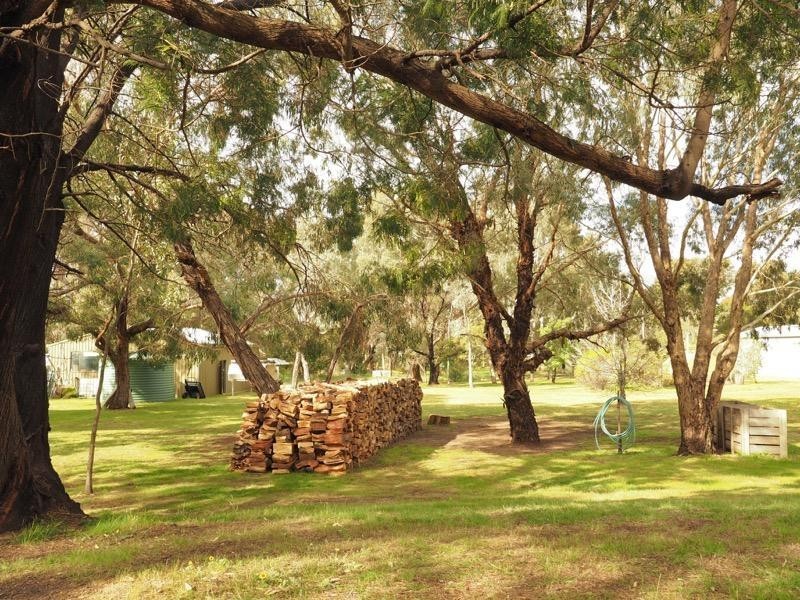 18 Waterhole Road, Pomonal VIC 3381