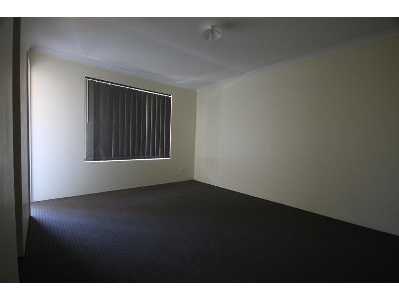 4/23 Lovett Drive, Forrestfield WA 6058