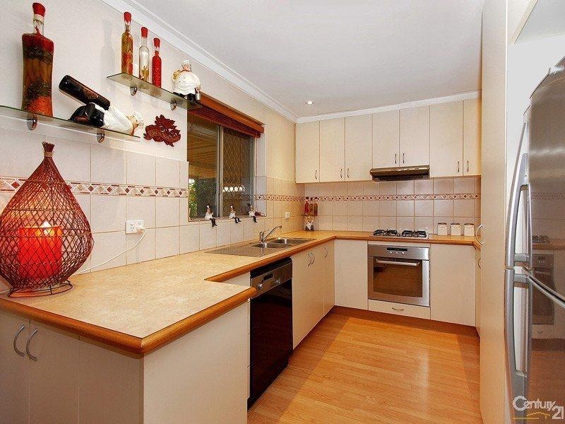 17 Barellan Court, Armadale WA 6112