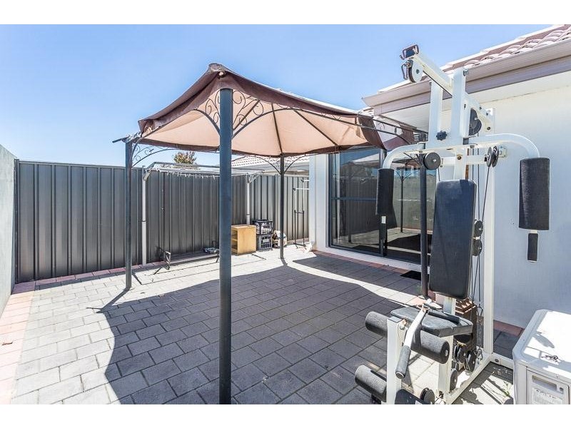 1/2 Salamanca Boulevard, Seville Grove WA 6112