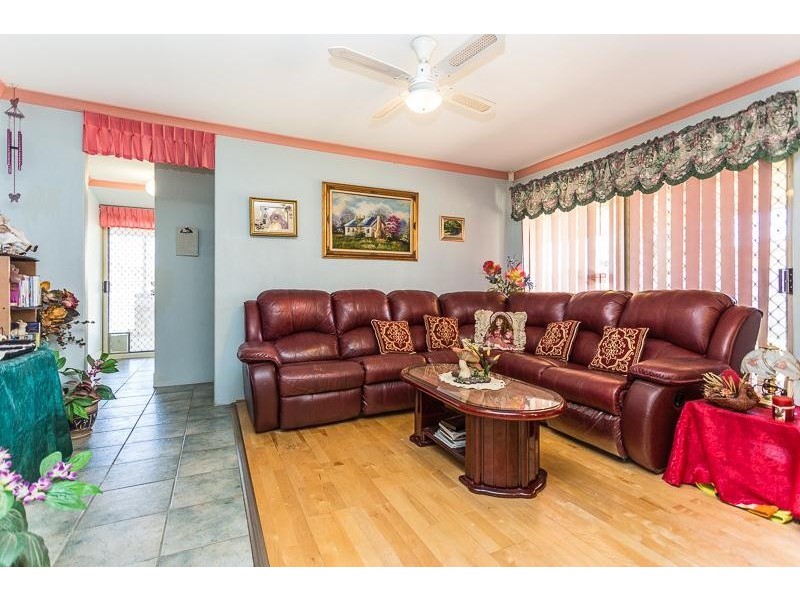 41 Hickson Avenue, Armadale WA 6112