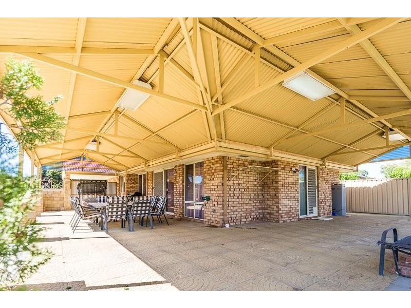 41 Hickson Avenue, Armadale WA 6112