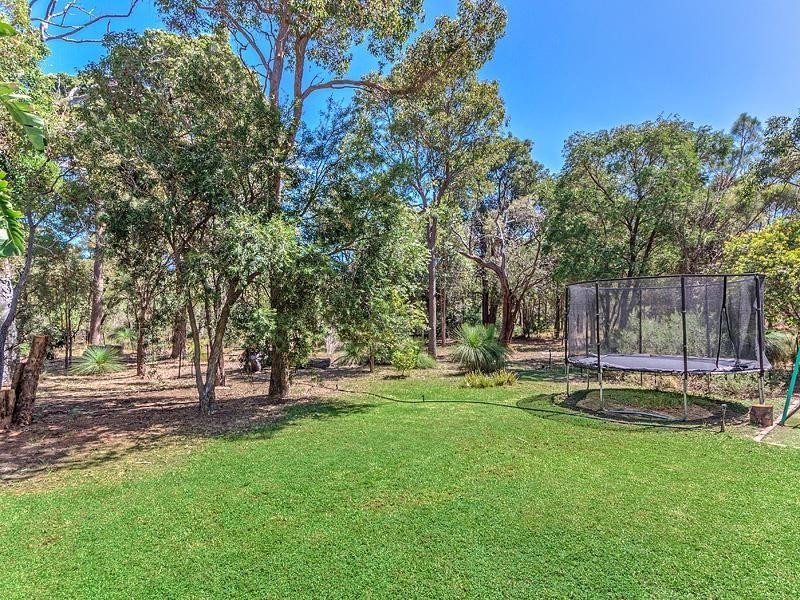 131 Evelyn Street, Whitby WA 6123