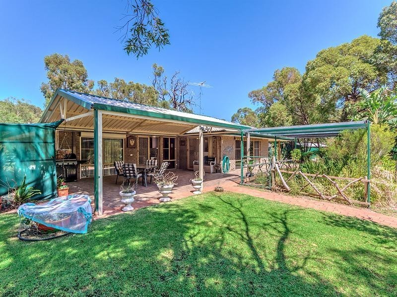 131 Evelyn Street, Whitby WA 6123