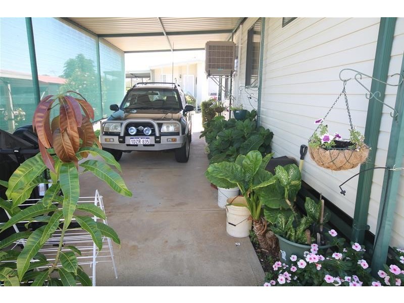 130/270 South Western Highway, Mount Richon WA 6112