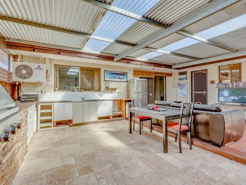 150A Phoenix Road, Hamilton Hill WA 6163