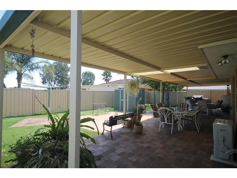 81 Powell Crescent, Brookdale WA 6112