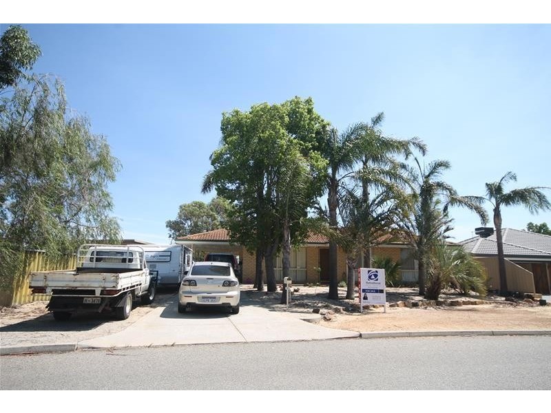 81 Powell Crescent, Brookdale WA 6112