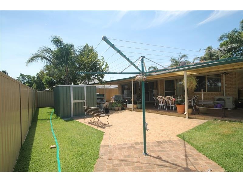 81 Powell Crescent, Brookdale WA 6112