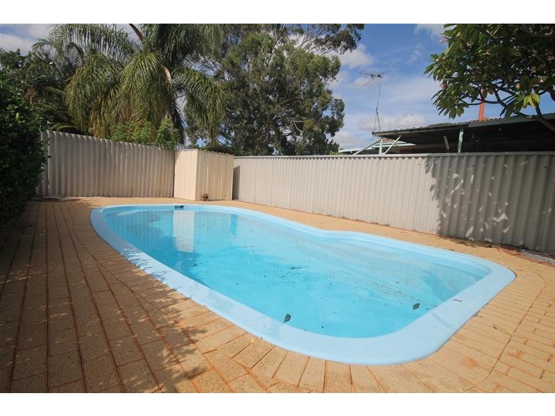 170 Third Avenue, Kelmscott WA 6111