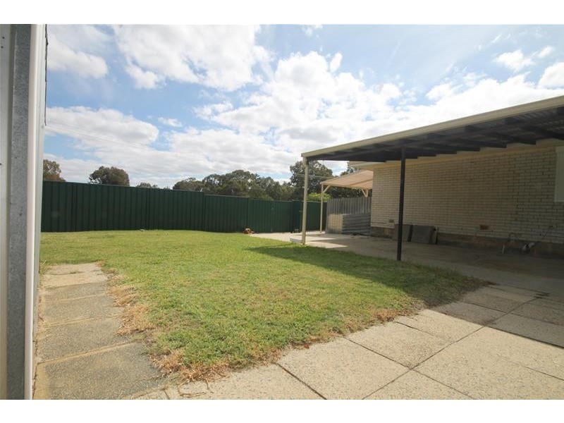 170 Third Avenue, Kelmscott WA 6111