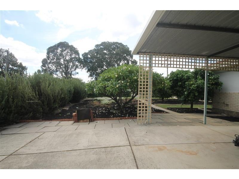 170 Third Avenue, Kelmscott WA 6111