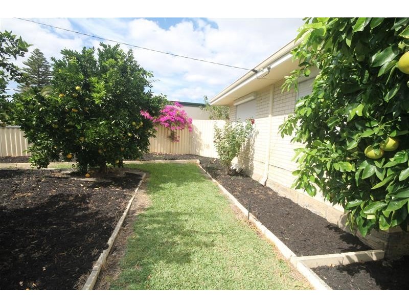 170 Third Avenue, Kelmscott WA 6111