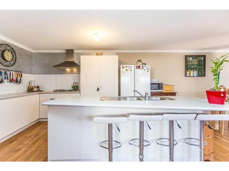 25 Portwine Avenue, Byford WA 6122