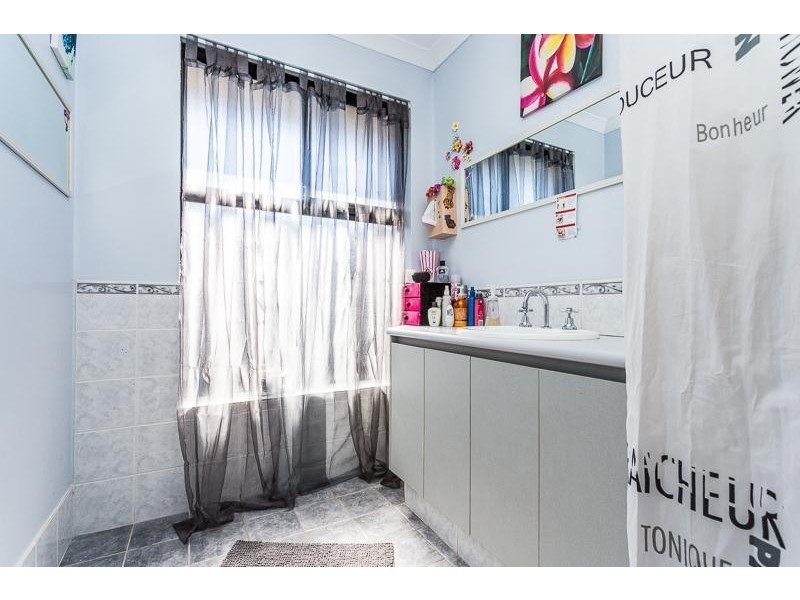 25 Portwine Avenue, Byford WA 6122