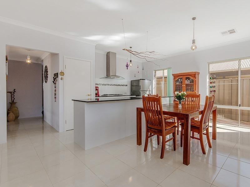 11 Isabelline Terrace, Karnup WA 6176