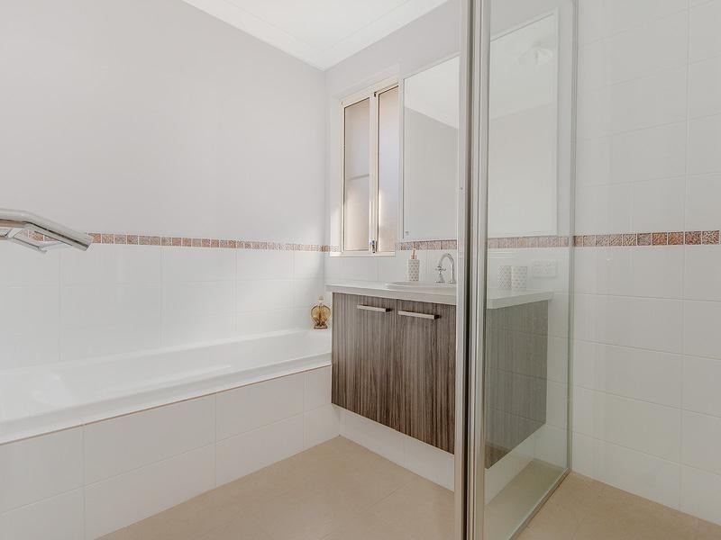 11 Isabelline Terrace, Karnup WA 6176