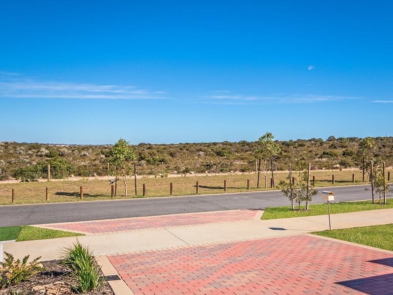 11 Isabelline Terrace, Karnup WA 6176
