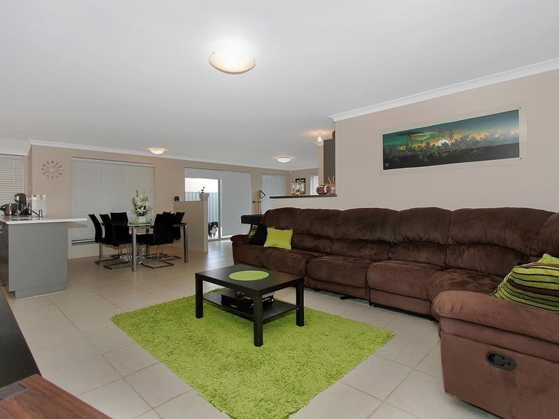 16 Portwine Avenue, Byford WA 6122